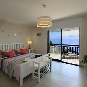 https://olimpias-house.taorminaitalyhotels.com